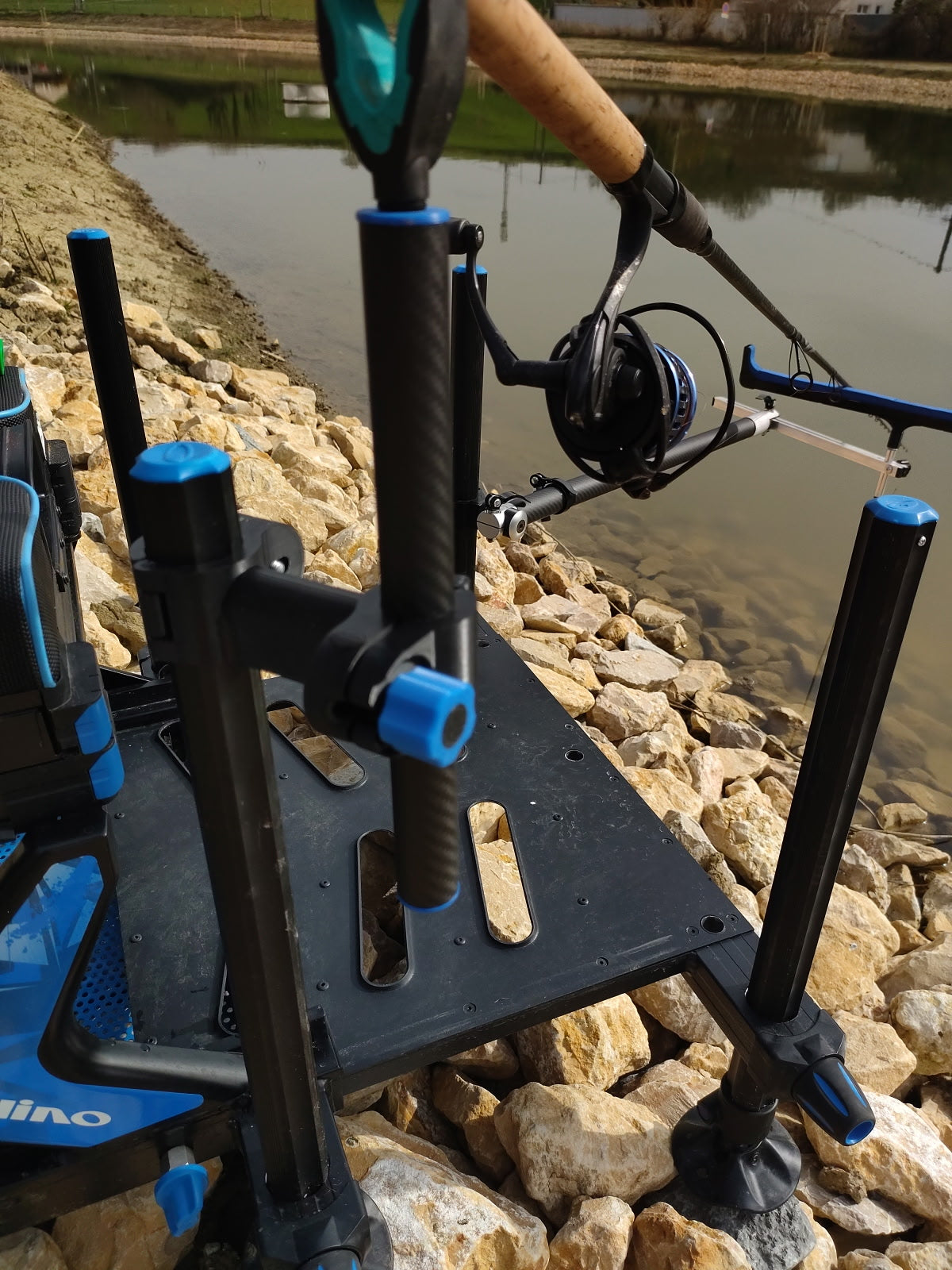 -Support arrière feeder Carbone.