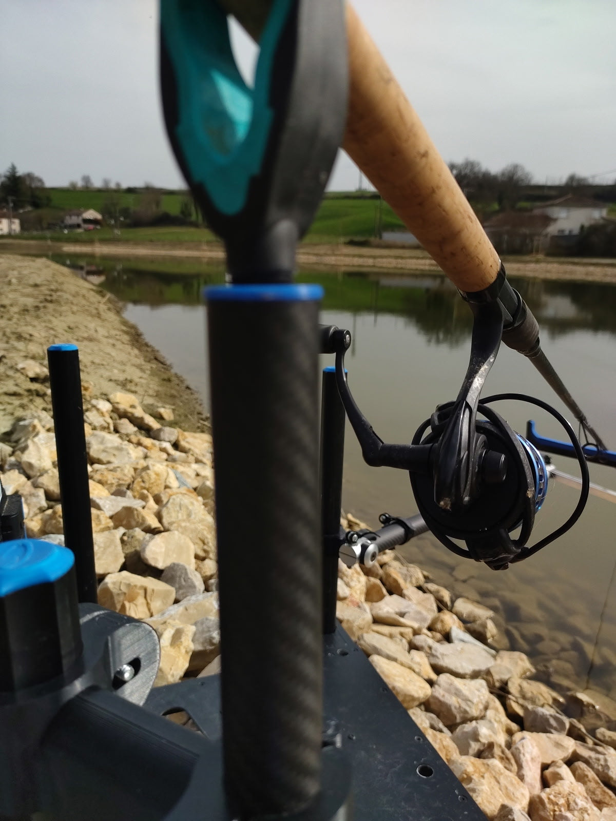 -Support arrière feeder Carbone.